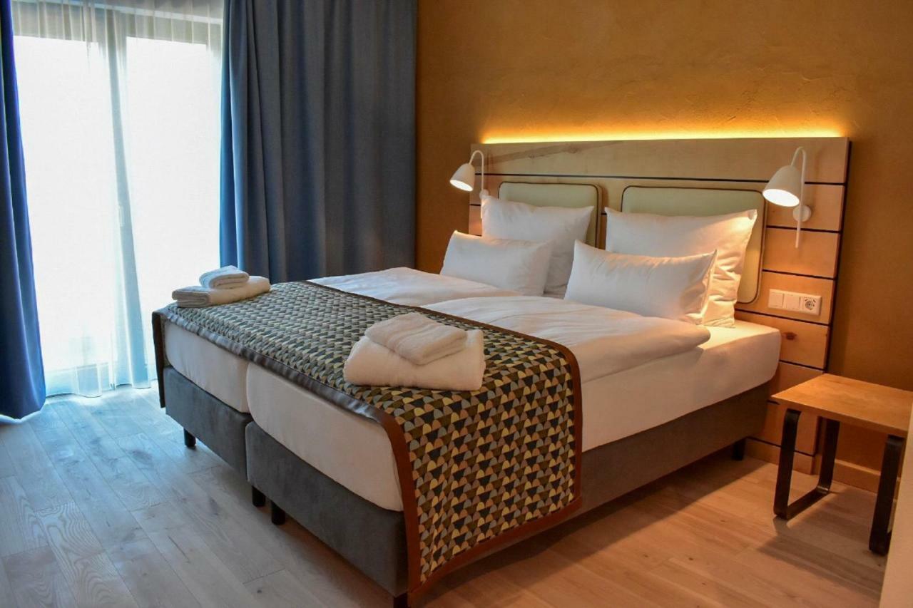 Walhalla Hotel Regensburg Hoeferer 4 Sterne Superior Тегернхайм Екстериор снимка